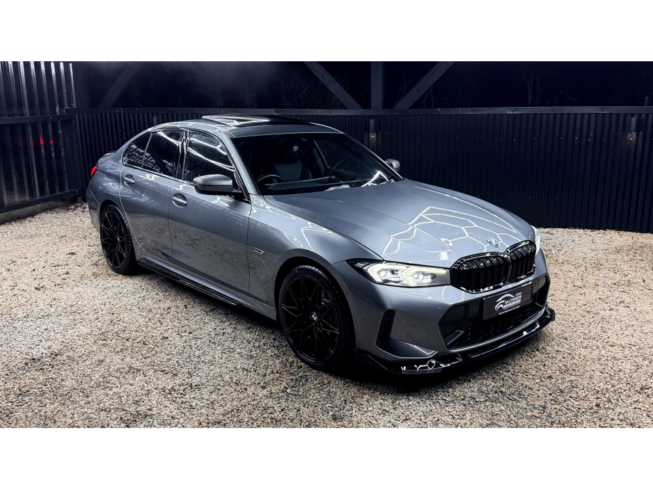 2023 BMW 3 Series 2023 (231) BMW 330e M-SPORT LCI *SUNROOF* €35,999