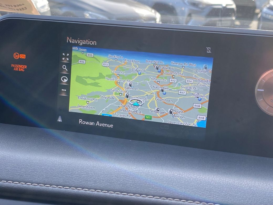 2020 Lexus UX 250 H - image 19