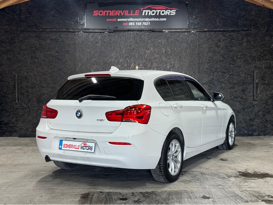 2016 BMW 1 Series - image 6