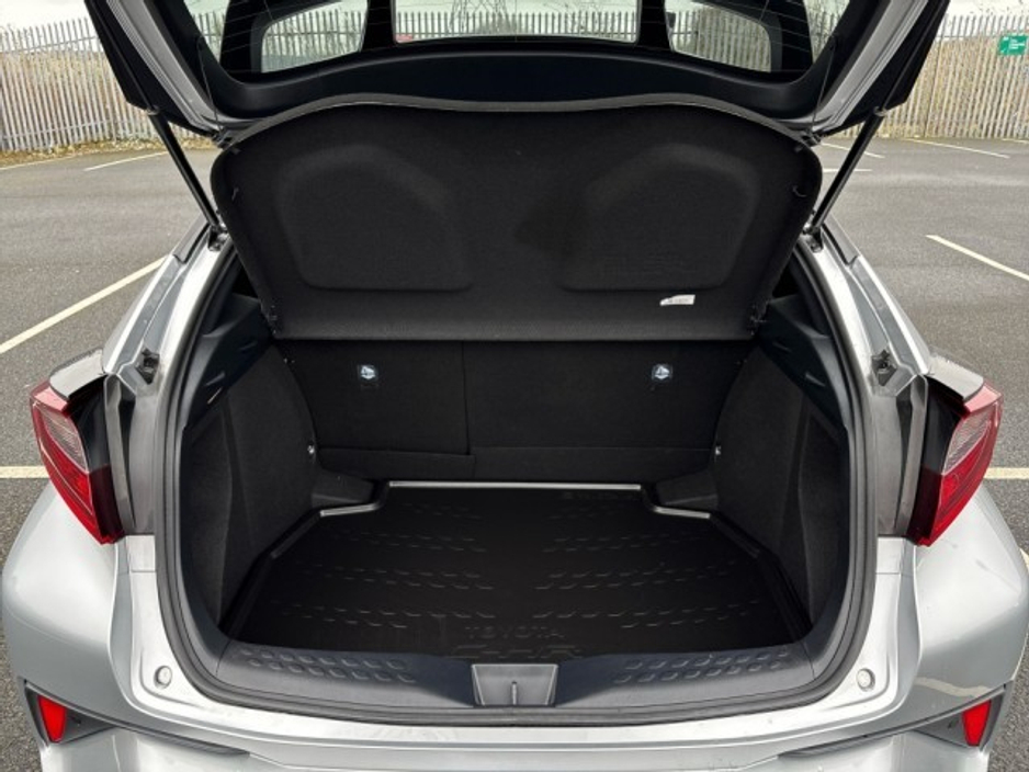 2022 Toyota C-HR - Sport Edition - 1.8 Automatic - NCT 2028 - Full TOYOTA Service History - EUR 190 Tax // Remote Central Locking // Front Electric Windows // Rear Electric Windows // Electric Mirrors // Power Folding €27,599