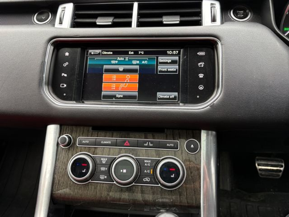 2016 Land Rover Range Rover Sport HSE DYNAMIC - MASSIVE SPEC €31,950