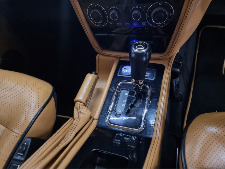 2011 Mercedes-Benz G Class - image 10