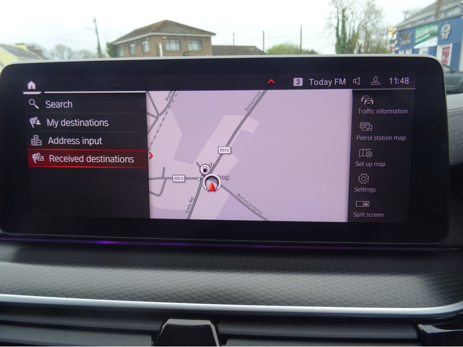 2022 BMW 5 Series - image 13