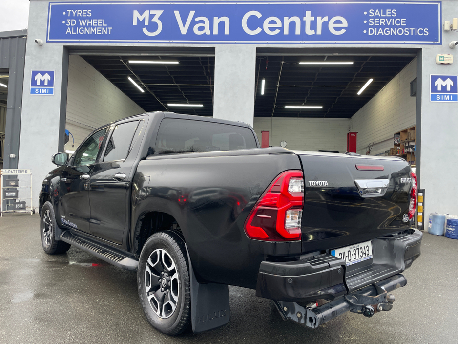2021 Toyota Hilux 2021 TOYOTA HILUX 2.4 D-4D INVINCIBLE 4WD CREW CAB €28,950