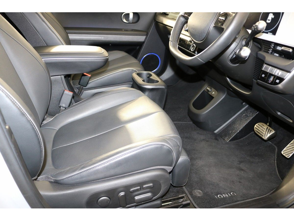 2024 Hyundai Ioniq 5 - image 12