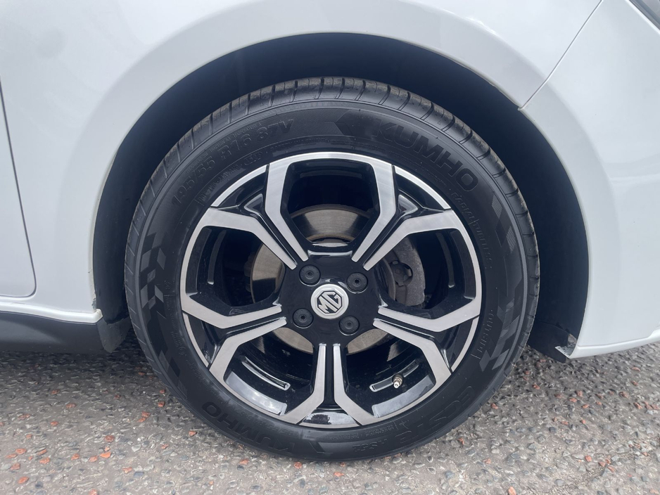 2020 MG MG3 - image 10