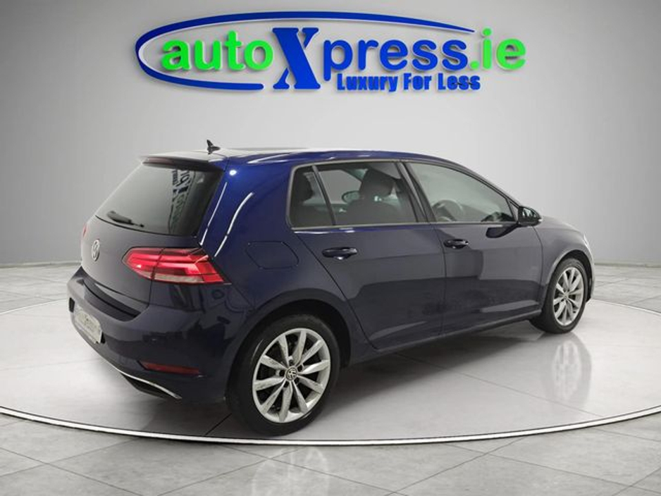 2019 Volkswagen Golf - image 15