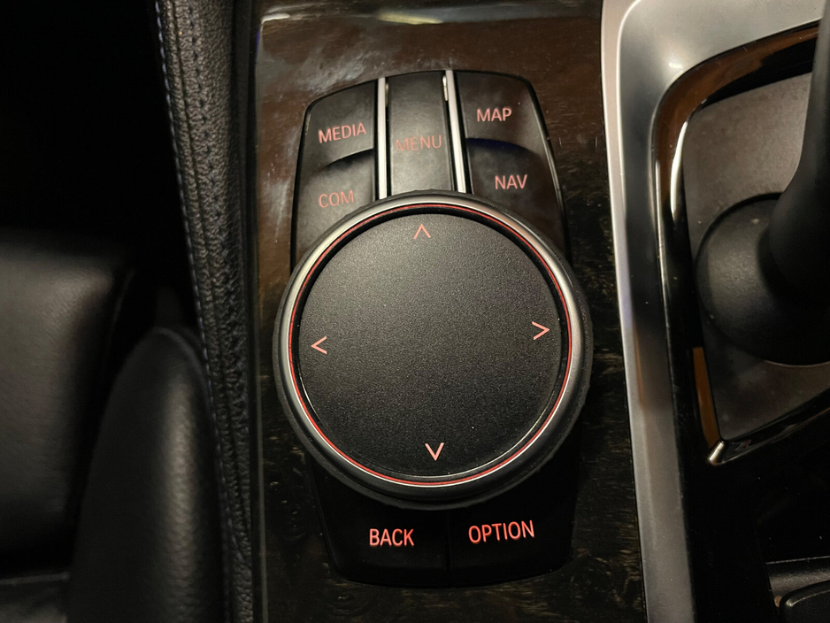 2017 BMW 5 Series 530e M Sport Auto €18,900