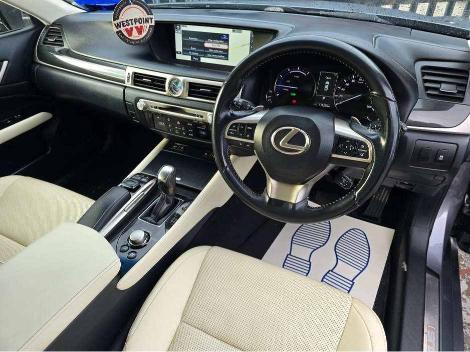 2016 Lexus GS 300 - image 13