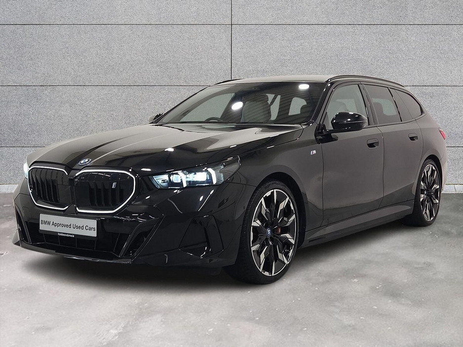 2025 BMW i5 - image 26