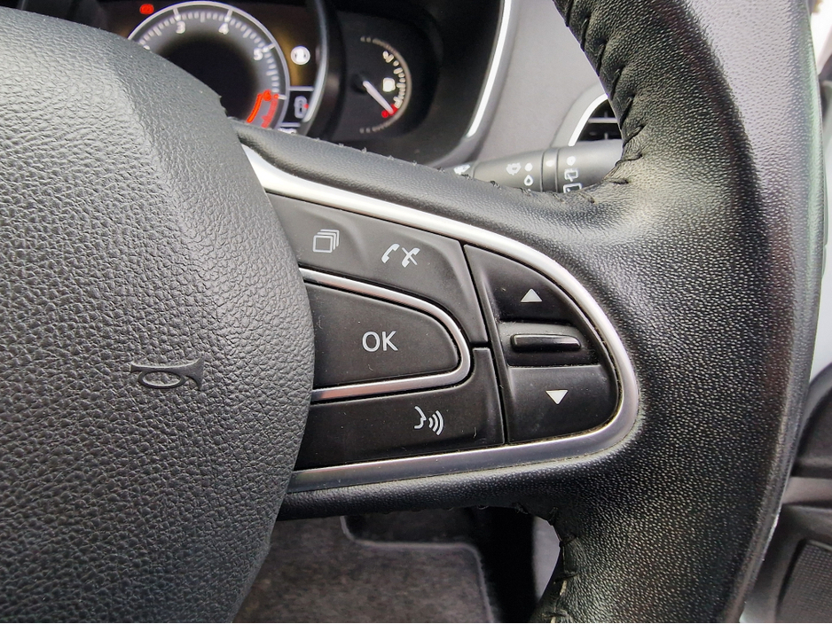 2017 Renault Megane LOW MILEAGE-1.2 DYNAMIQUE-HIGH SPEC €10,950