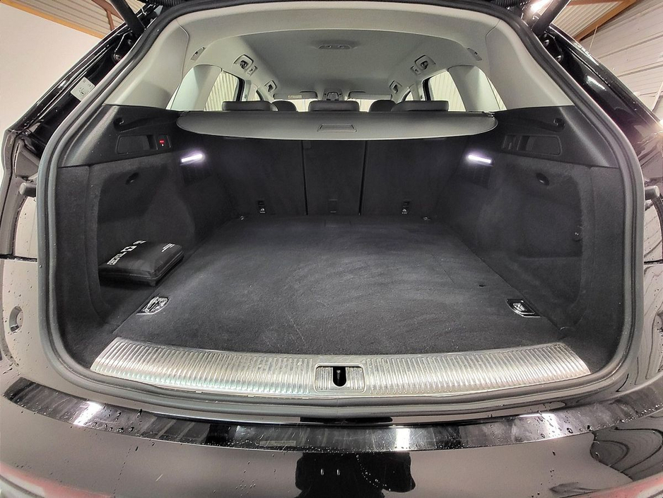 2023 Audi Q5 50 TFSI e 299HP S tronic quattro SE €47,975