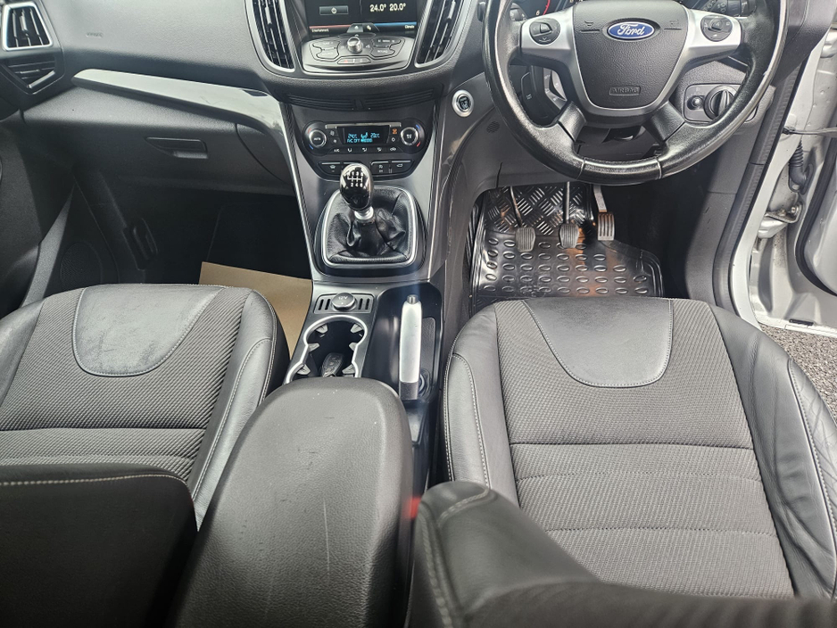 2016 Ford Kuga - image 18
