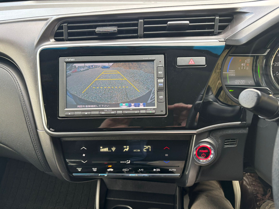 2019 Honda Grace - image 12