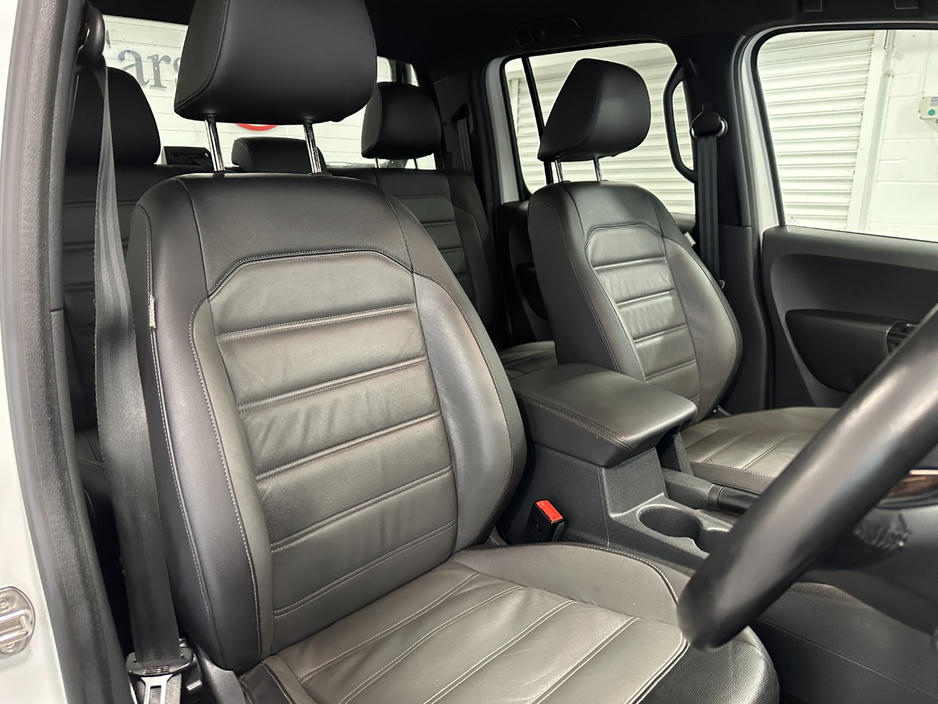 2020 Volkswagen Amarok - image 23