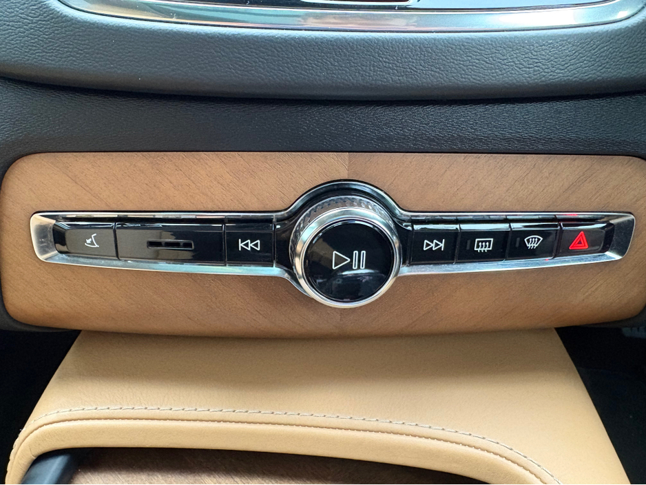 2016 Volvo XC90 2.0 Petrol hybrid VOLVO XC90 T8 INSCRIPTION €28,990