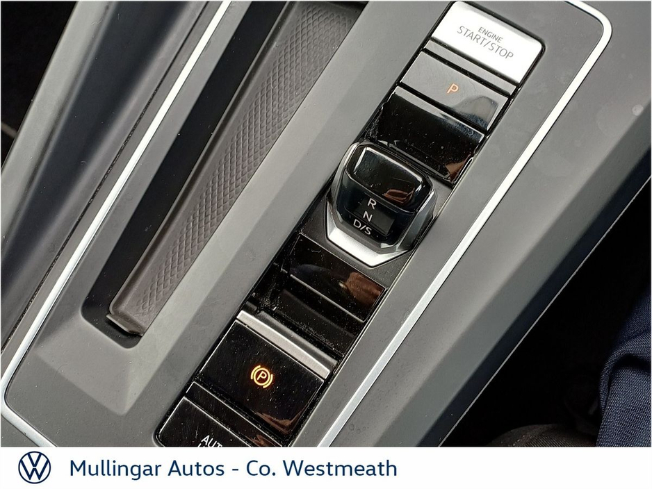 2024 Volkswagen Golf - image 15