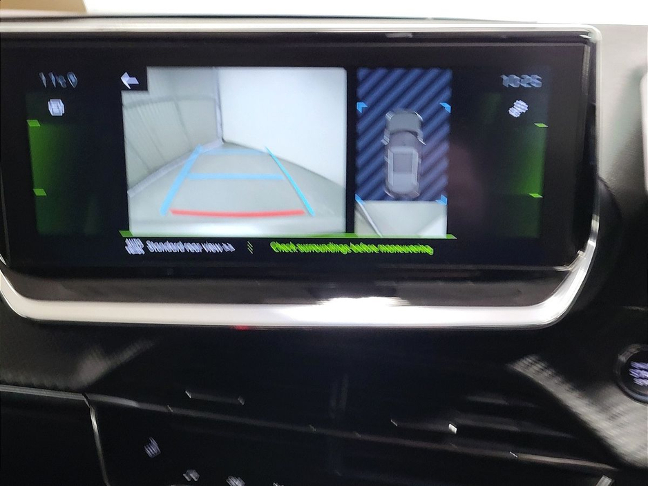 2020 Peugeot 2008 - image 7