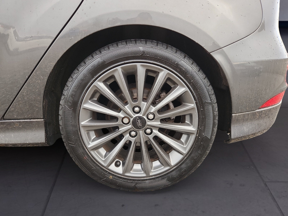 2017 Ford Focus 1.5 TDCi 120PS ST-Line Powershift €13,450