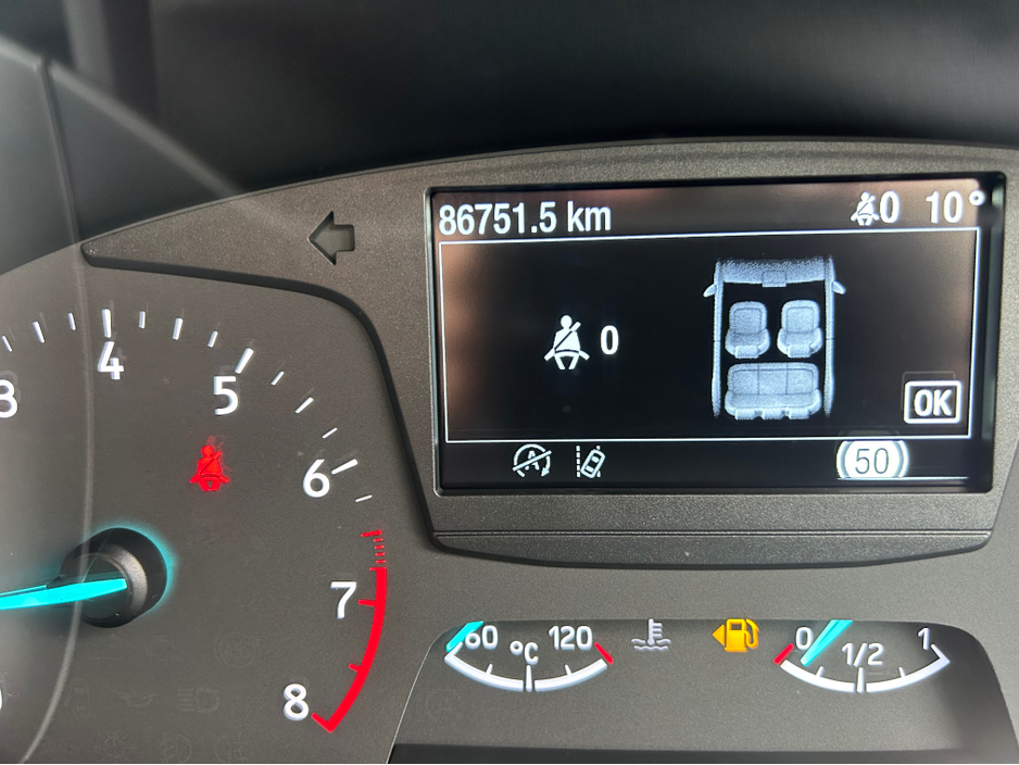 2019 Ford Focus - image 14