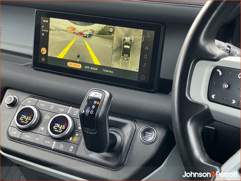 2024 Land Rover Defender DEFENDER 110 3.0 D HARD TOP SE (Remainder of 5 Manufacturer Warranty) €74,900