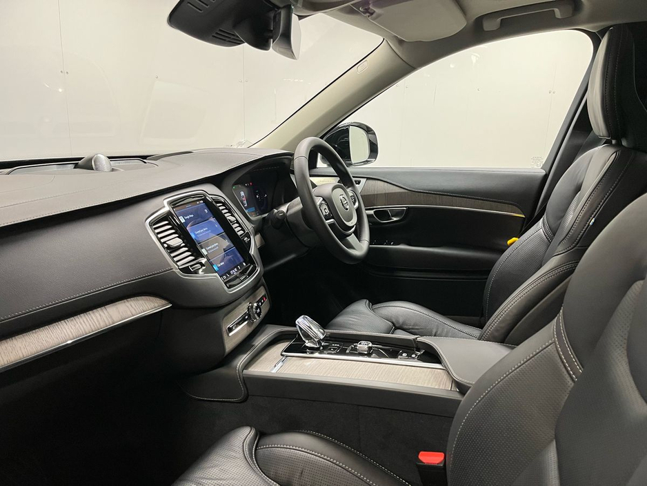 2023 Volvo XC90 T8 Ultimate Recharge AWD 455BHP - MASSIVE SPEC - Revereing Camera - Panoramic Sunroof - Air Suspension - Electric Heated Seats - Climate Control - Sat Nav - Keyless Start - Apple CarPlay/Android Auto €67,950