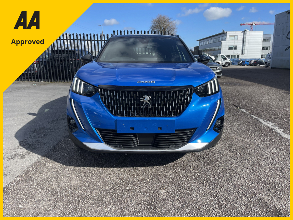 2022 Peugeot 2008 - image 2