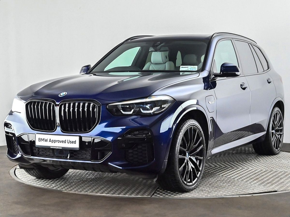 2023 BMW X5 xDrive45e M Sport €76,900