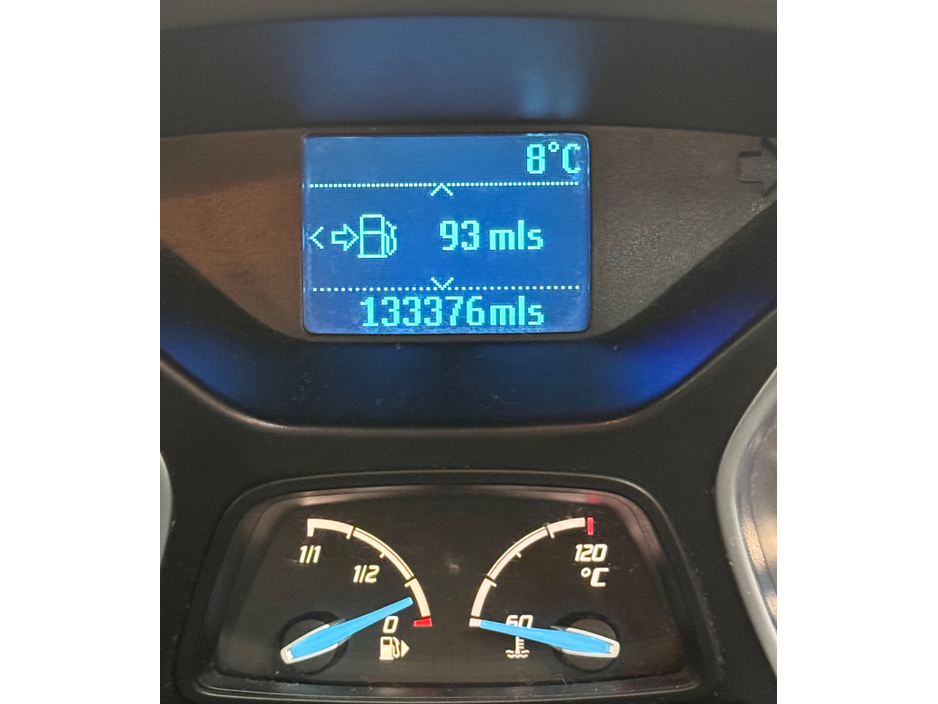 2012 Ford Focus - image 10