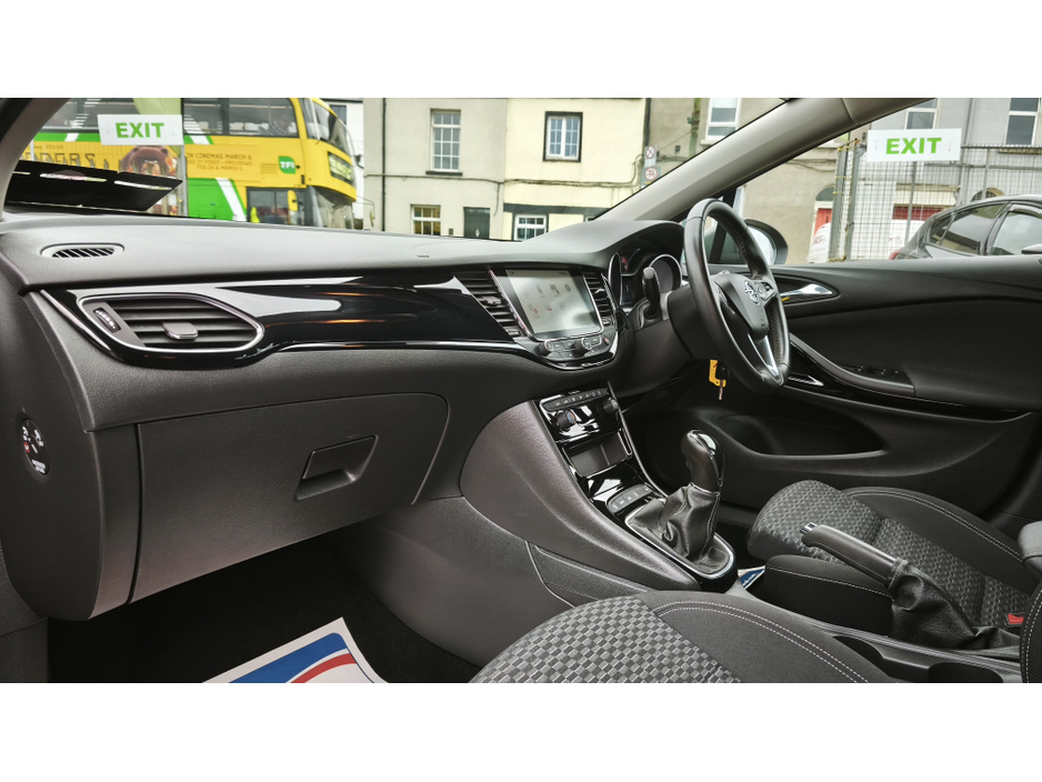 2019 Opel Astra - image 20