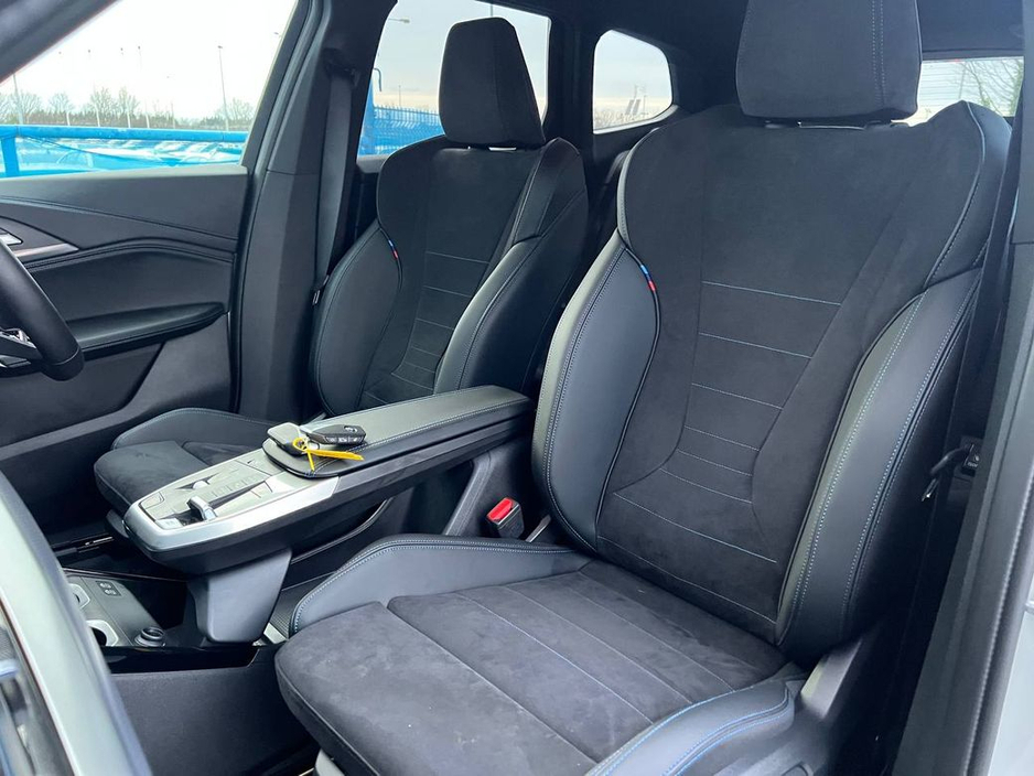 2025 BMW iX1 - image 6