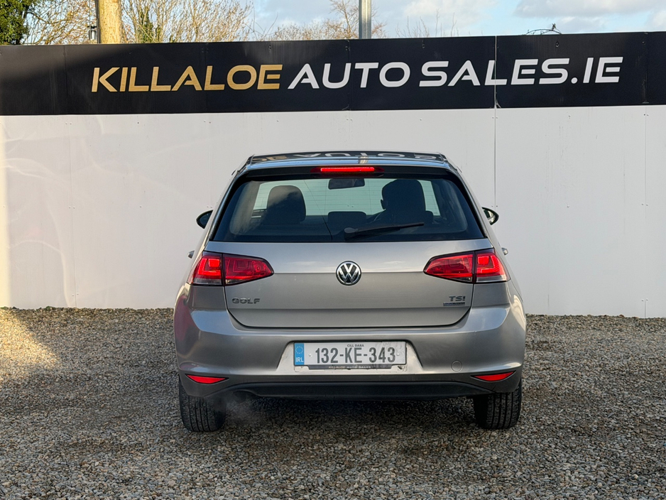 2013 Volkswagen Golf - image 8