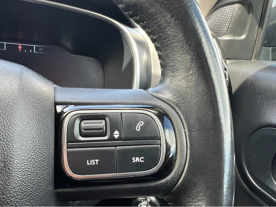 2019 Citroen C5 Aircross - image 18