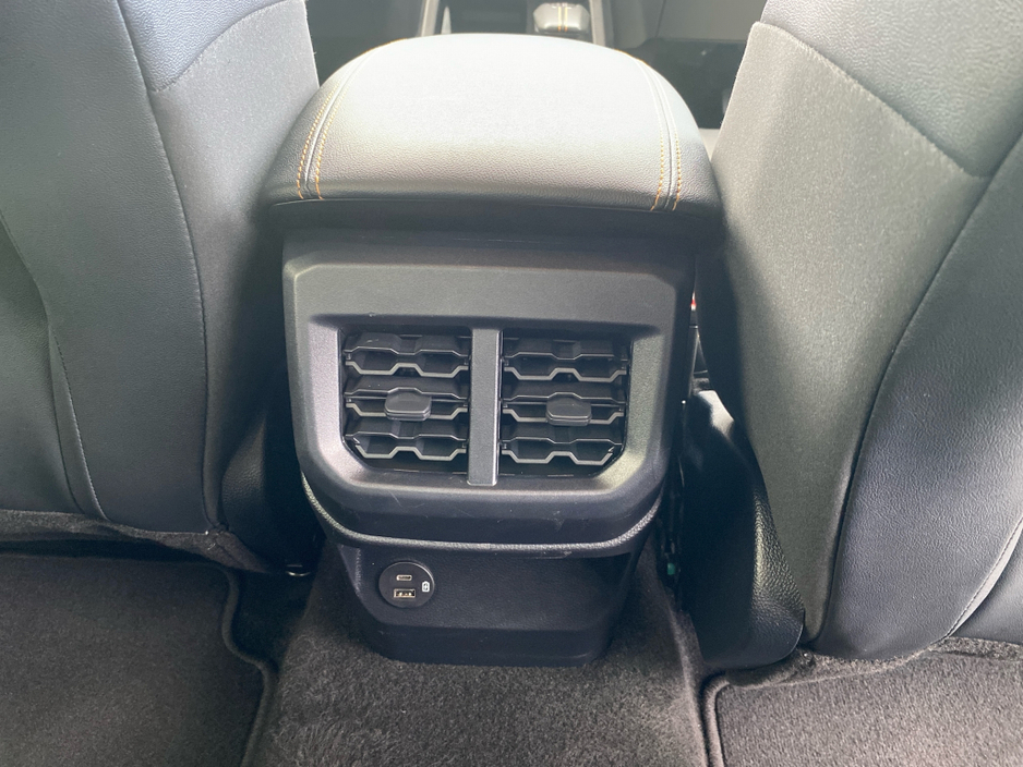 2025 Ford Ranger Wildtrak 2.0 Auto... Electric roller shutter