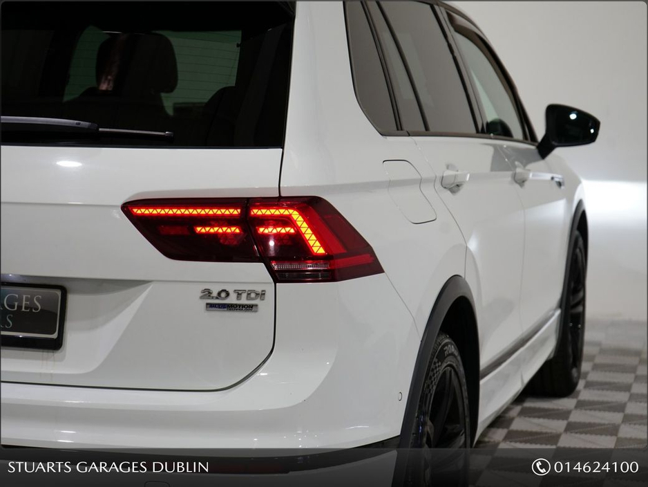 2020 Volkswagen Tiguan - image 11