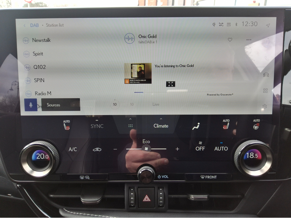 2023 Lexus NX 450 h+ - image 14