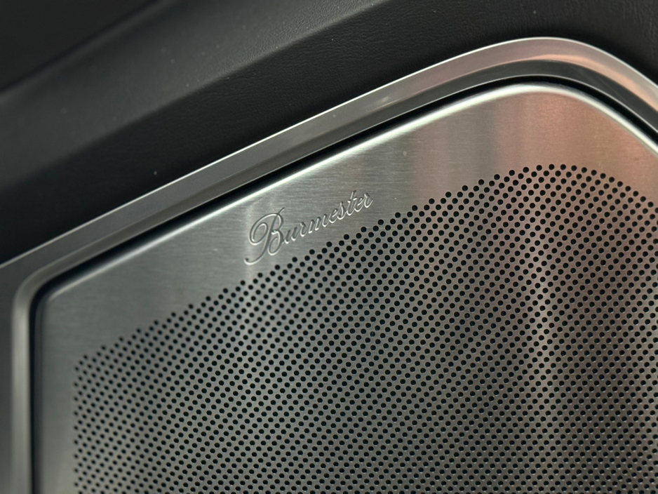 2021 Porsche Cayenne - image 24