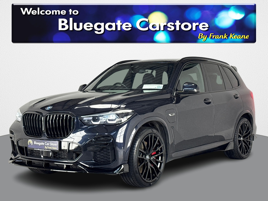 2023 BMW X5 - image 6