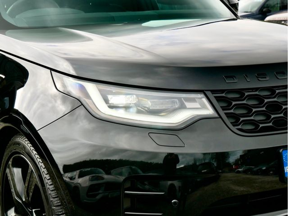 2025 Land Rover Discovery - image 10