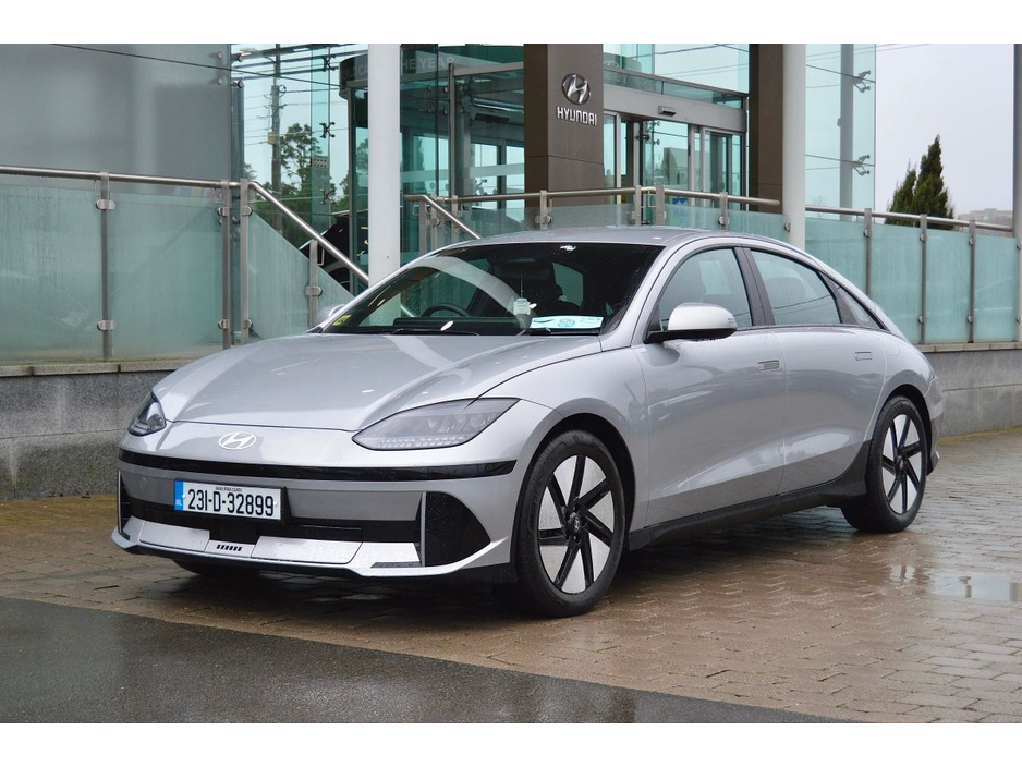 2023 Hyundai Ioniq 6 Ioniq 6 Signature 53 kW €30,995