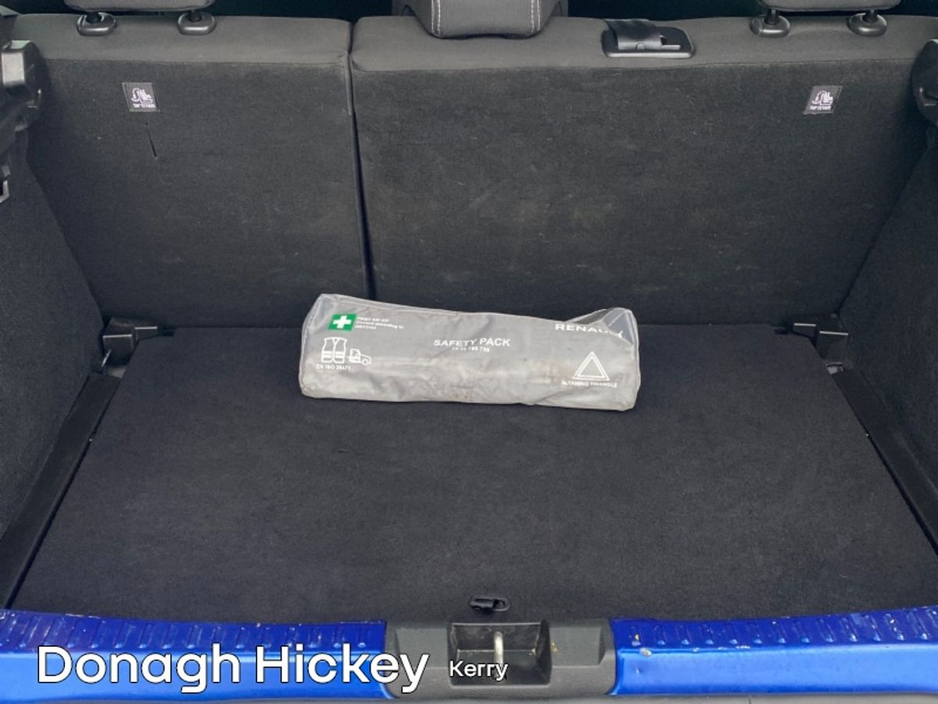 2022 Dacia Sandero Stepway - image 11