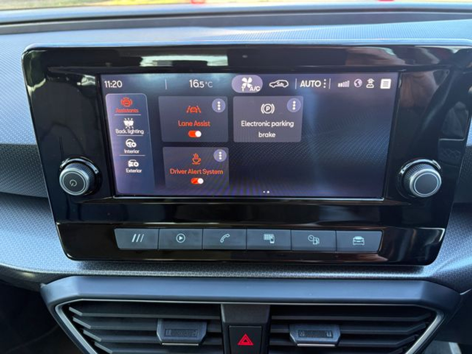 2021 SEAT Leon - image 18