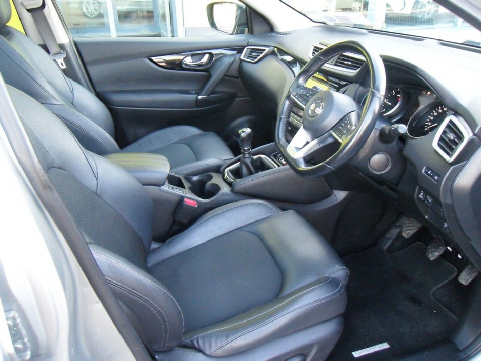 2020 Nissan Qashqai - image 10