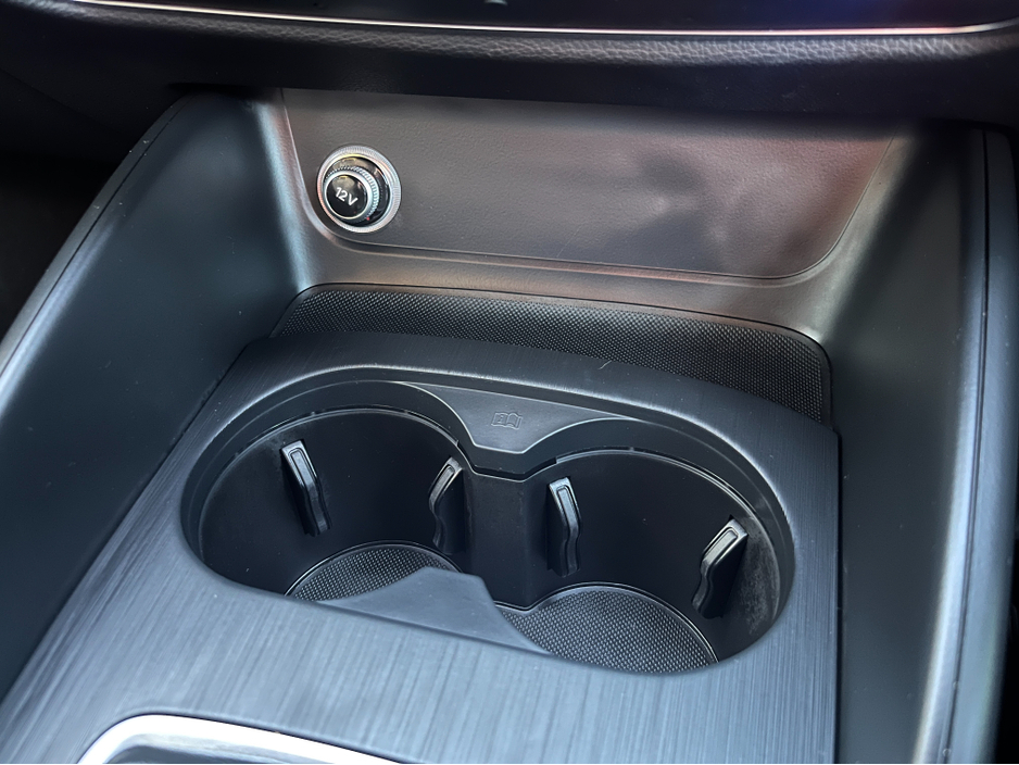 2020 Audi A3 S-LINE HATCHBACK AUTOMATIC 1.4 PETROL //ONLY 5653 MILES//HIGH SPEC//HEATED HALF LEATHER SEATS//KEYLESS ENTRY//REVERSE CAMERA//BLIND SPOT WARNING//CARPLAY// €25,950