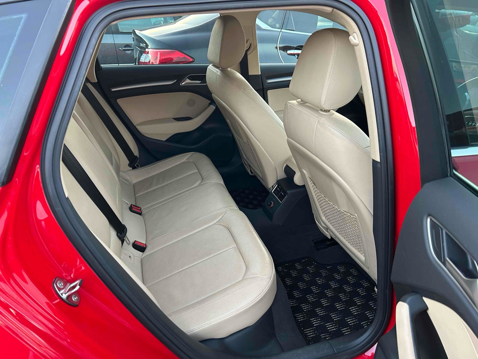 2015 Audi A3 - image 6