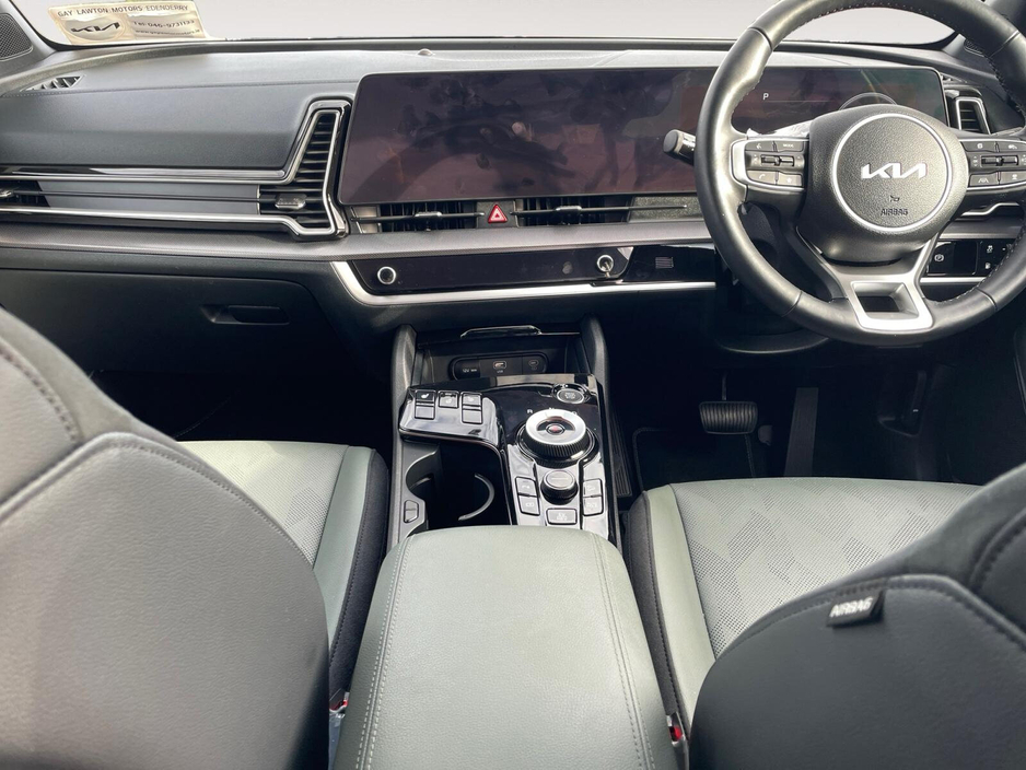 2025 Kia Sportage - image 14