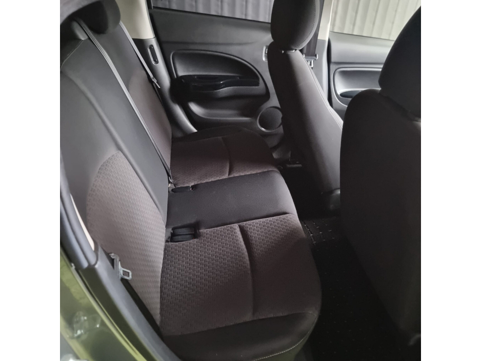 2017 Mitsubishi Mirage - image 11