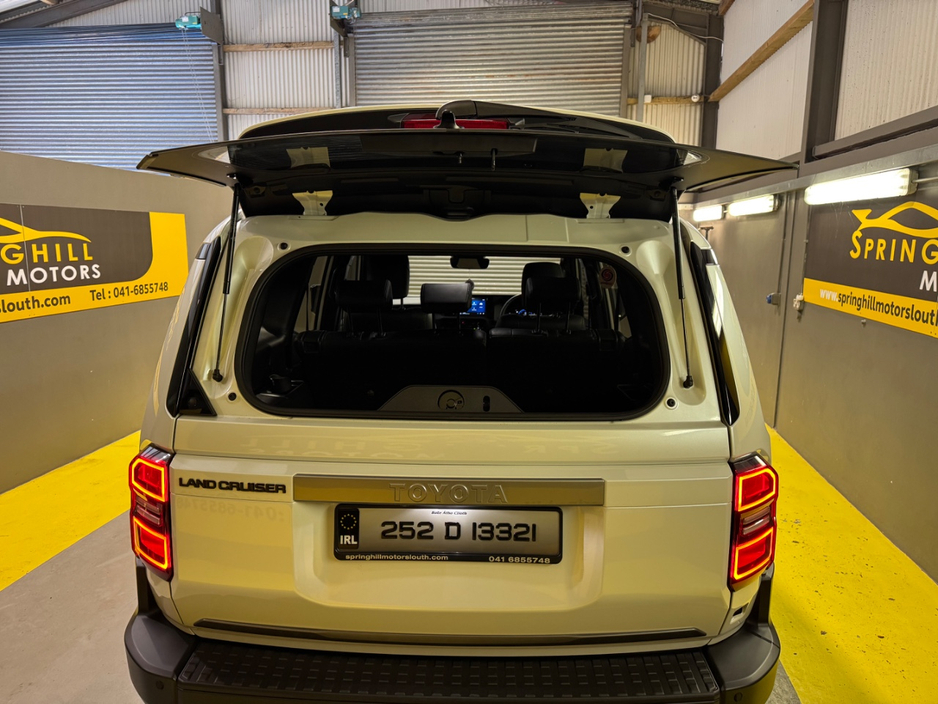 2025 Toyota Landcruiser - image 28