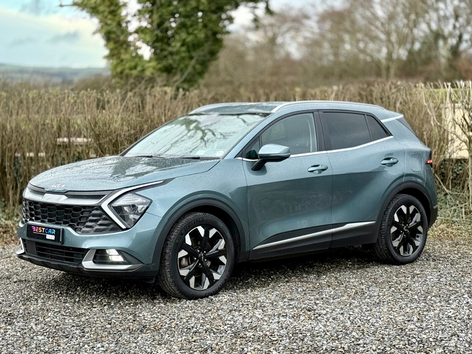 2022 Kia Sportage - image 9