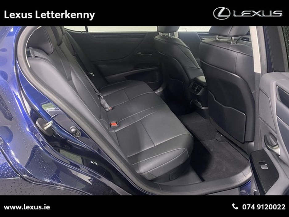 2025 Lexus ES 300 H - image 12